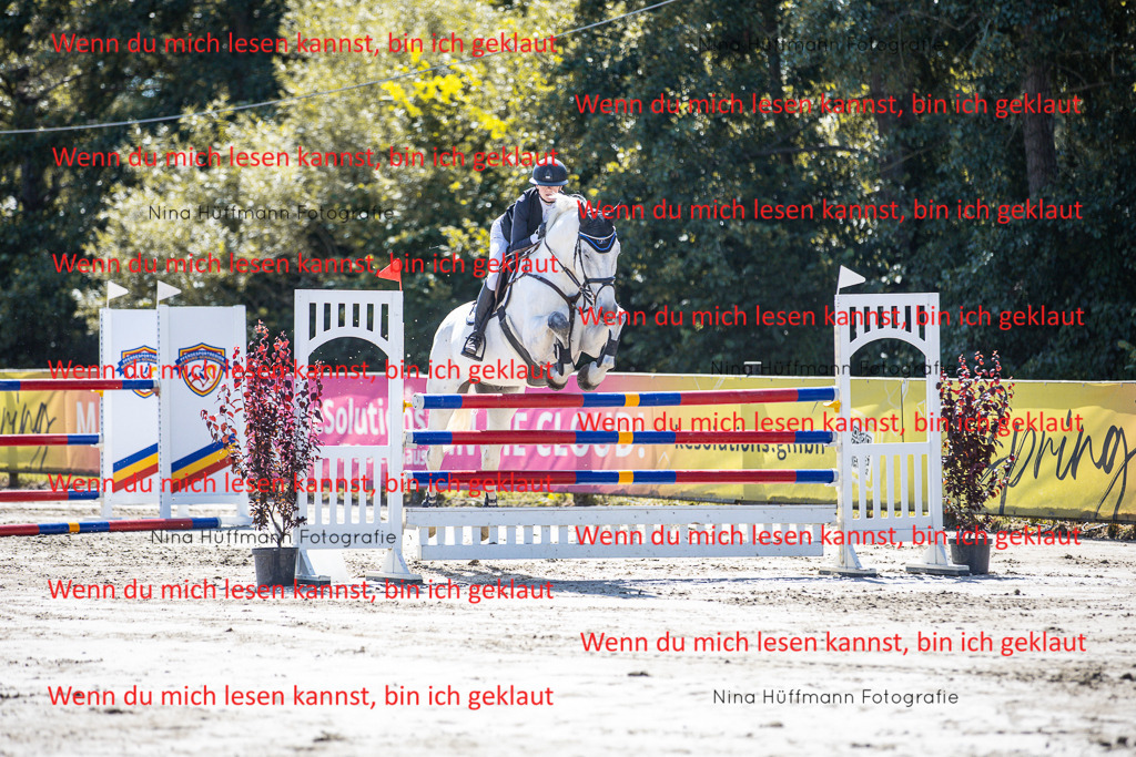 BK1A6263 | Turnierbilder Turnierfotos Nina Hüffmann Turnierfotografie Pferdefotografie Tierzeichnung Haustierzeichnung Pferdezeichnung Hundezeichnung Videograf  - Realisiert mit Pictrs.com