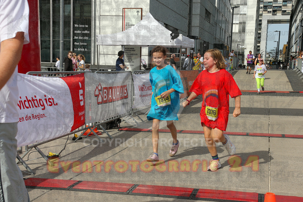 250920_1347_EX1_6641 | Sportfotografie im Rhein-Sieg Kreis, Köln, Bonn, NRW, Rheinland Pfalz, Hessen, etc. Unser Tätigkeitsfeld umfasst den Laufsport vom Volkslauf über den Marathon, Duathlon, Triathon bis zum Ultralauf wie Kölnpfad Ultra oder Schindertrail.