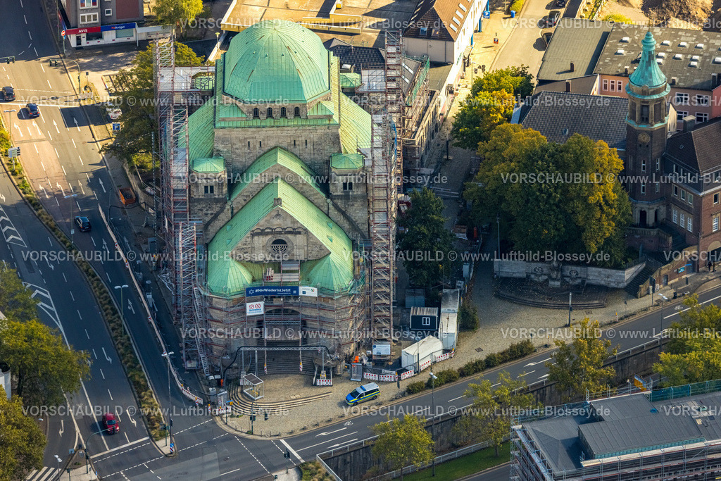 Essen241001023 | Luftbild, Andachtsstätte Alte Synagoge, Kulturzentrum zur jüdischen Geschichte, Gebäude mit Dachsanierung und Fassadensanierung, Edmund-Körner-Platz, Stadtkern, Essen, Ruhrgebiet, Nordrhein-Westfalen, Deutschland