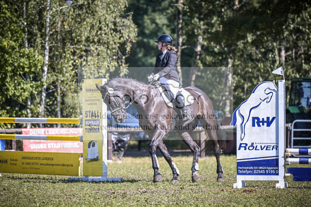 DOS_0120 | Entdecke hochwertige Reitturnierfotos von Foto Oger. Professionell, emotional und authentisch – jetzt Lieblingsmomente im Shop bestellen.Deutschlandweite Turnierfotografie. - Realisiert mit Pictrs.com