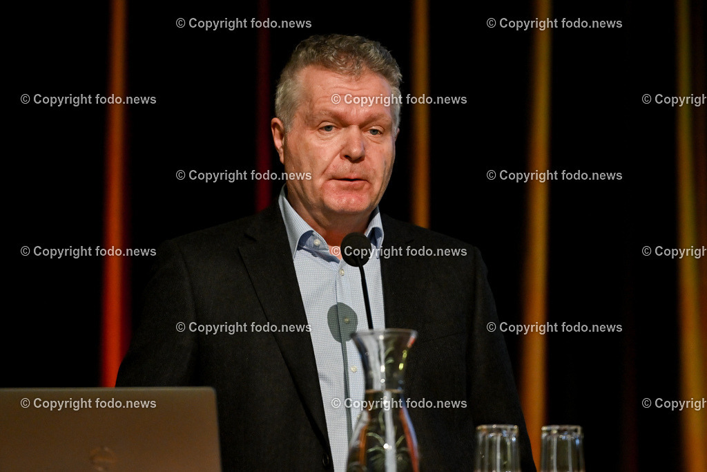 Leonding_ Infoabend Umgang mit PFAS im Trinkwasser_ 13.02.2023-22 | 13.02.2023, Leonding, AUT, Infoabend Umgang mit PFAS im Trinkwasser, im Bild Werner Schoengruber