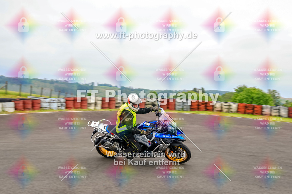 OBK-5718 | Hier findet Ihr Bilder von Touristenfahrten auf der Nürburgring Nordschleife oder von anderen Veranstaltungen die ich besucht habe. Viel Spass beim Durch Schauen 