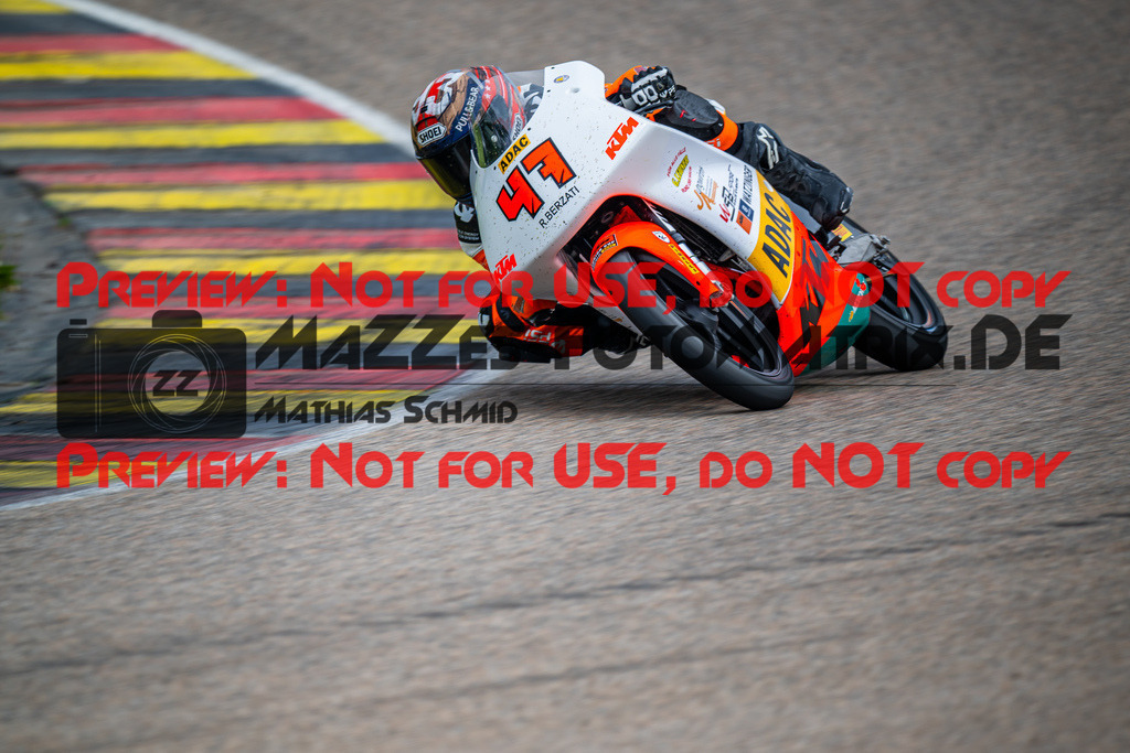 MaZZes_FotoMatrix_240504_6007705_4359 | KTM