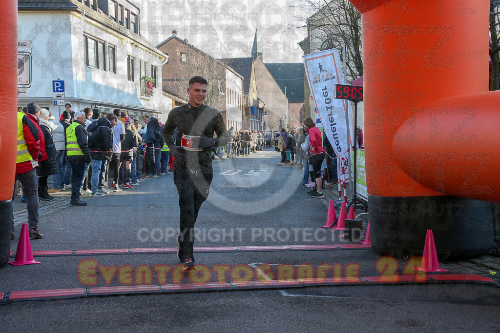 241201_1235_EX1_2780 | Sportfotografie im Rhein-Sieg Kreis, Köln, Bonn, NRW, Rheinland Pfalz, Hessen, etc. Unser Tätigkeitsfeld umfasst den Laufsport vom Volkslauf über den Marathon, Duathlon, Triathon bis zum Ultralauf wie Kölnpfad Ultra oder Schindertrail.