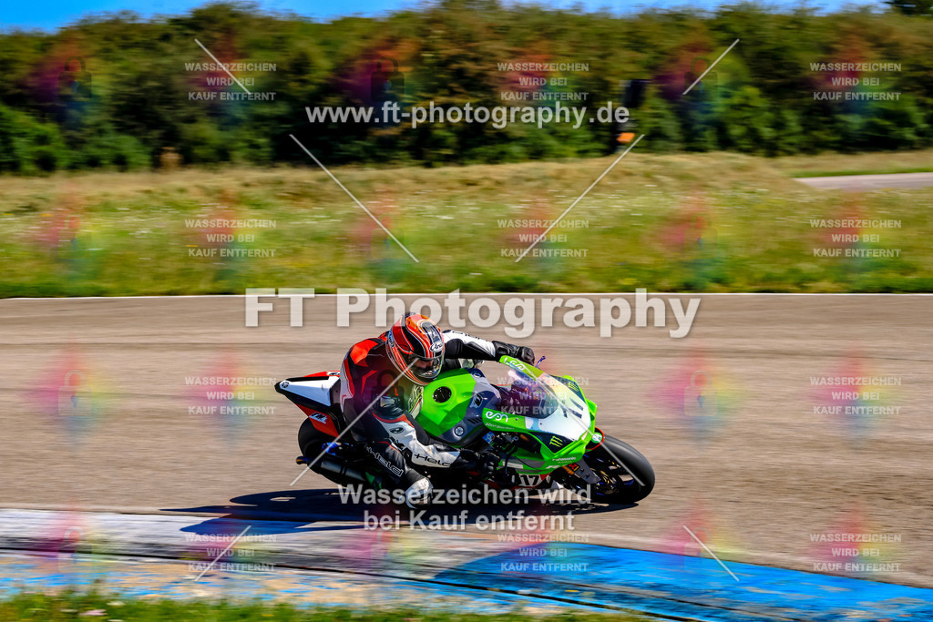017-2792 | Hier findet Ihr Bilder von Touristenfahrten auf der Nürburgring Nordschleife oder von anderen Veranstaltungen die ich besucht habe. Viel Spass beim Durch Schauen 