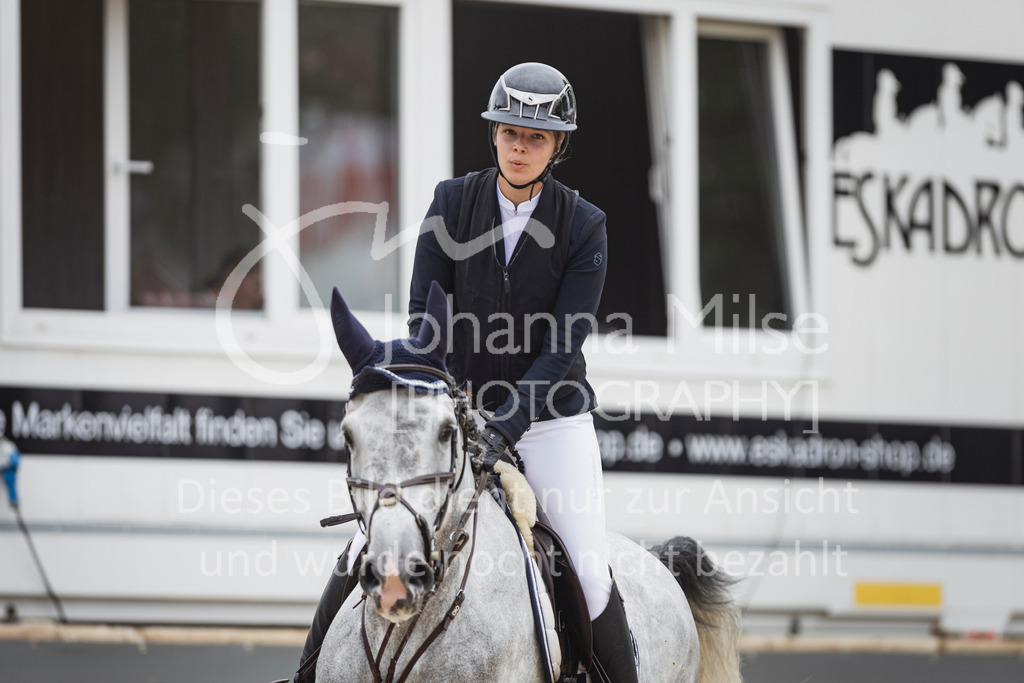 250710_BHO_Stil-L-1-148 | Deine schönsten Turniermomente als professionelle Fotos! Entdecke hochwertige Pferdesport-Fotografie im Online-Shop. Jetzt Fotos finden & bestellen!