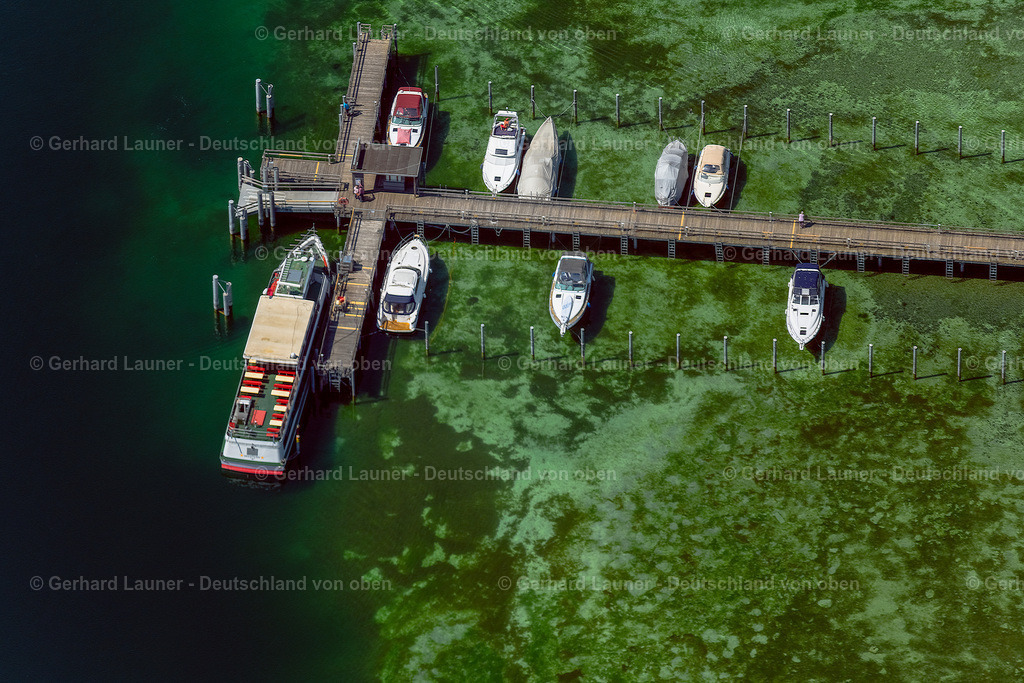 4027029 | GAIENHOFEN 17.05.2020 Sportboot und Segelboot Anlegestelle und Bootsliegeplätze im Hafen am Fluß- Uferbereich des Rhein in Gaienhofen im Bundesland Baden-Württemberg, Deutschland. Weiterführende Informationen bei: Tourismus-information Gaienhofen. // Pleasure boat and saildes Rhein ing boat moordes Rhein ing and boat moordes Rhein ings des Rhein in the harbor on the river bank area des Rhein in Gaienhofen des Rhein in the state Baden-Wuerttemberg, Germany. Further information at: Tourismus-information Gaienhofen. Foto: Gerhard Launer