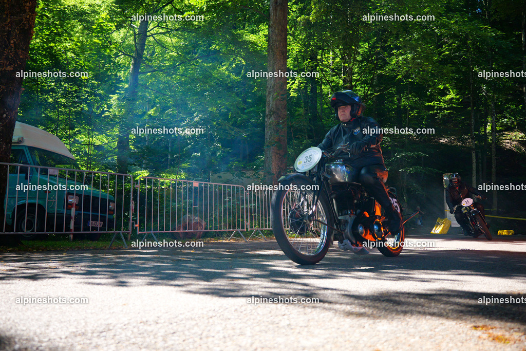 P1026120 | Erleben Sie atemberaubende, hochqualitative Fotos Ihrer Fahrt entlang der malerischen Alpenstraßen. Besuchen Sie alpineshots.com, um professionelle Aufnahmen Ihrer unvergesslichen Reise zu finden und zu kaufen - Realisiert mit Pictrs.com