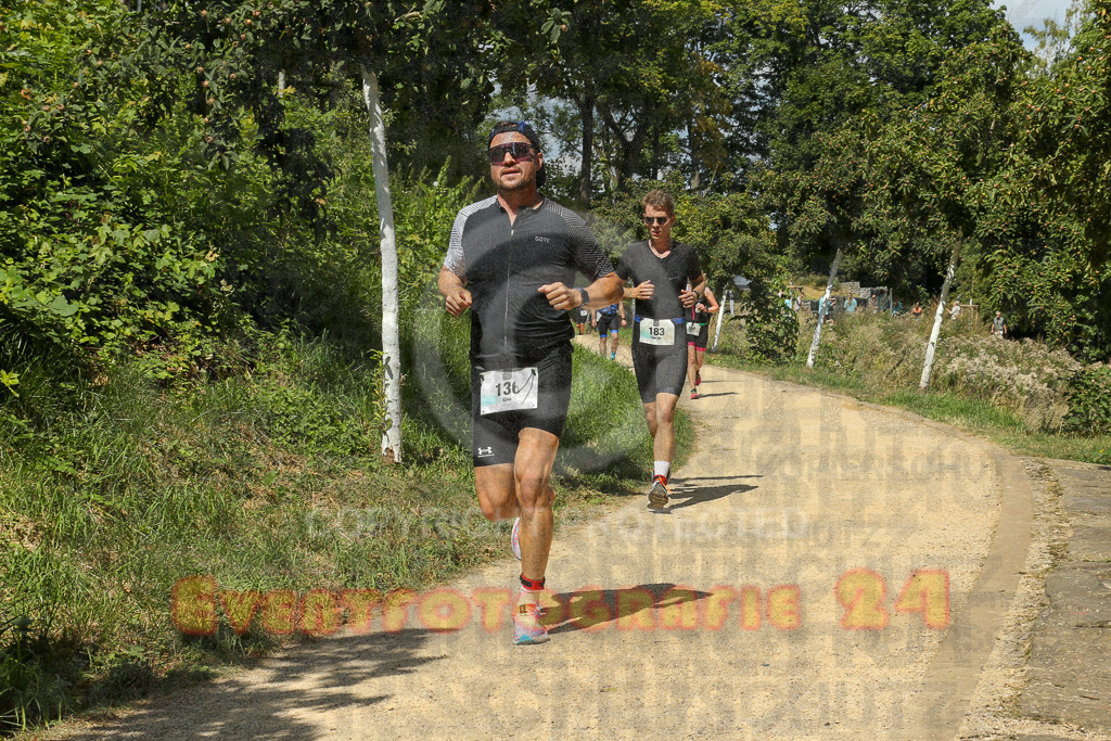 250824_1240_EX1_0147 | Sportfotografie im Rhein-Sieg Kreis, Köln, Bonn, NRW, Rheinland Pfalz, Hessen, etc. Unser Tätigkeitsfeld umfasst den Laufsport vom Volkslauf über den Marathon, Duathlon, Triathon bis zum Ultralauf wie Kölnpfad Ultra oder Schindertrail.