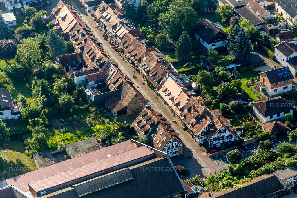 Luftbild: Altstadtbereich Scheuergasse in Zwingenberg im Bundesland Hessen in Deutschland. Foto: IMG_091442.jpg vom 07.07.2016 durch Werner Riehm/FLY-FOTO.de