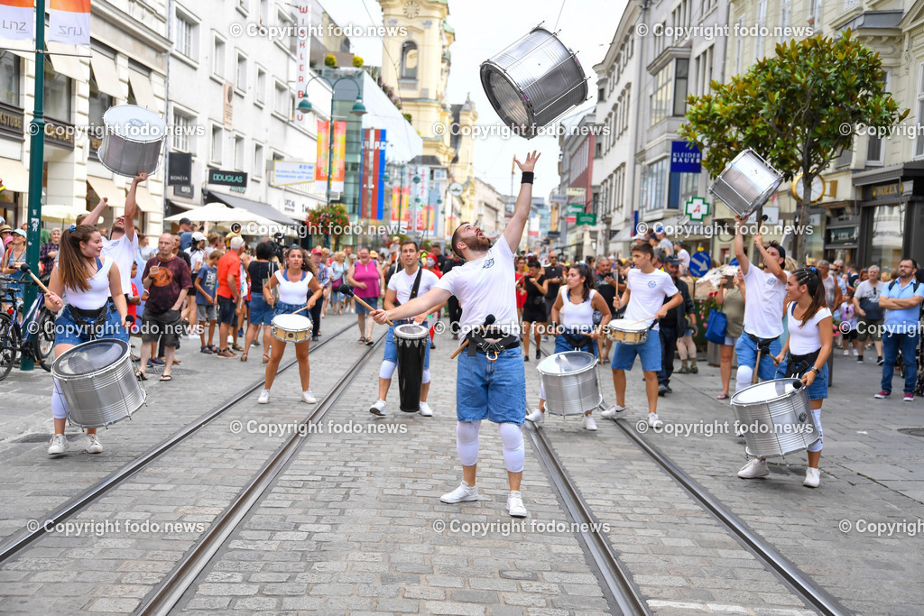 Linz_ 34. Linzer Pflasterspektakel 2022_ 21.07.2022-31 | 21.07.2022, Linz, AUT, 34. Linzer Pflasterspektakel 2022, im Bild diverse Kuenstler