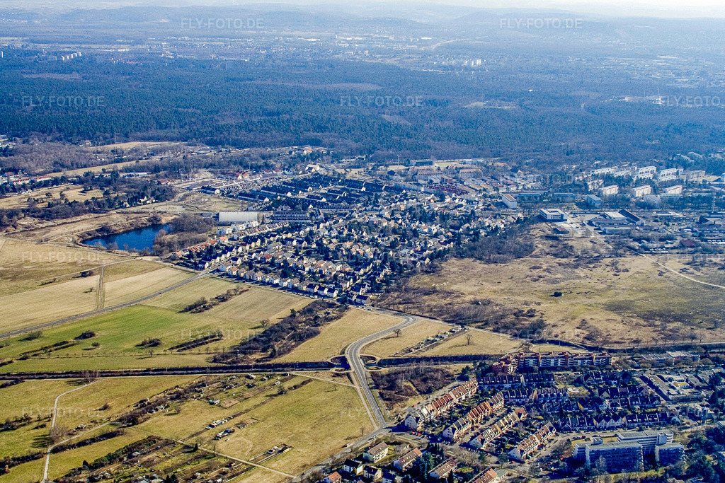 Luftbild: Ortsteil von Nordwesten im Ortsteil Neureut in Karlsruhe im Bundesland Baden-Württemberg in Deutschland. Foto: IMG_9396.jpg vom 17.02.2008 durch Werner Riehm/FLY-FOTO.de