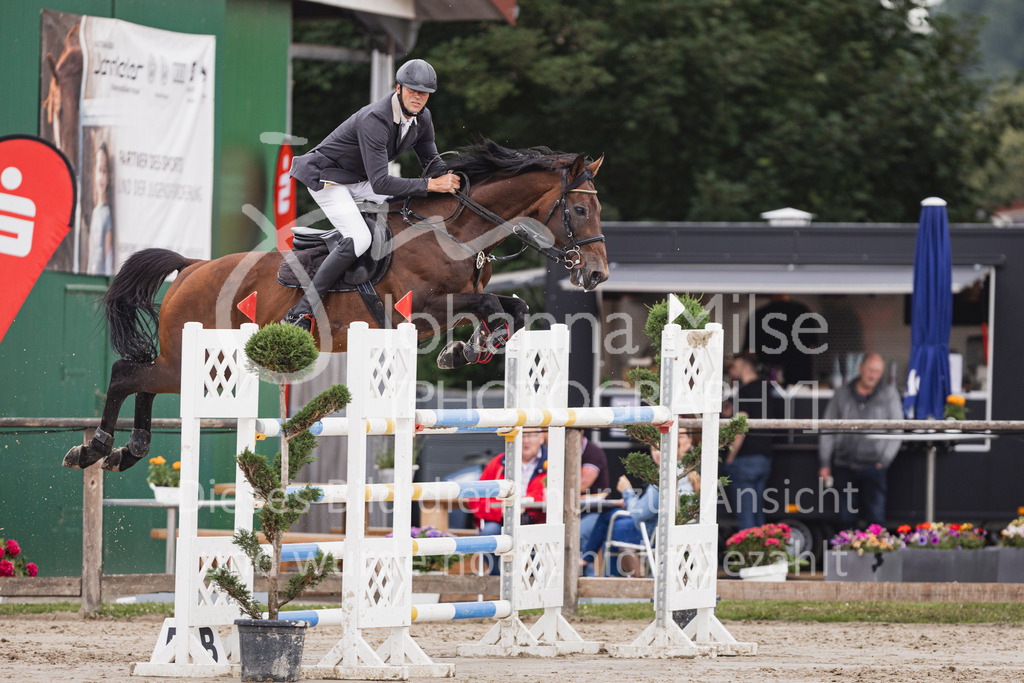 250627_PfSpTa_S1-Spr-525 | Deine schönsten Turniermomente als professionelle Fotos! Entdecke hochwertige Pferdesport-Fotografie im Online-Shop. Jetzt Fotos finden & bestellen!