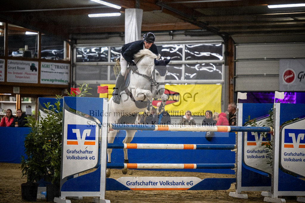 DOS_1034 | Entdecke hochwertige Reitturnierfotos von Foto Oger. Professionell, emotional und authentisch – jetzt Lieblingsmomente im Shop bestellen.Deutschlandweite Turnierfotografie. - Realisiert mit Pictrs.com