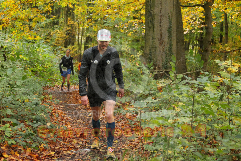 251026_1252_EV4_5976 | Sportfotografie im Rhein-Sieg Kreis, Köln, Bonn, NRW, Rheinland Pfalz, Hessen, etc. Unser Tätigkeitsfeld umfasst den Laufsport vom Volkslauf über den Marathon, Duathlon, Triathon bis zum Ultralauf wie Kölnpfad Ultra oder Schindertrail.
