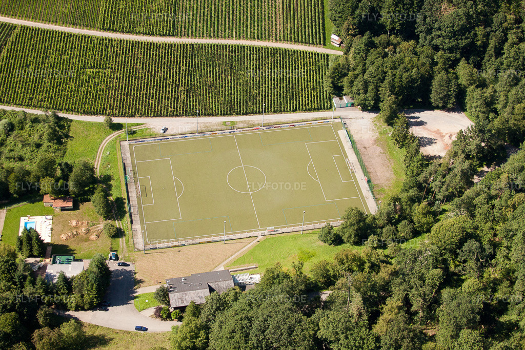 Luftbild: Varnhalt, Sportplätze im Ortsteil Gallenbach in Baden-Baden im Bundesland Baden-Württemberg in Deutschland. Foto: IMG_31309.jpg vom 09.08.2010 durch Werner Riehm/FLY-FOTO.de