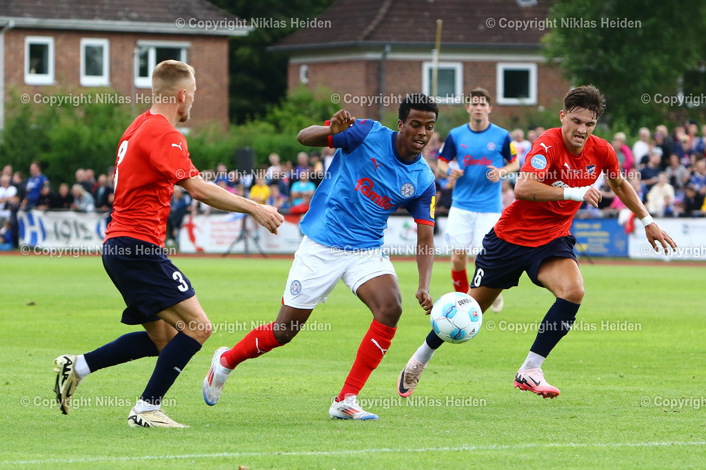NH_HolsteinKiel_B93Kopenhagen_Testspiel_06072024 | #16 Andu Kelati (Holstein Kiel), #3 Nicklas Mouritsen (B.93 Kopenhagen)Fußball I Herren I Testspiel I Saison 2024-2025 I Holstein Kiel - B.93 Kopenhagen I 06.07..2024 I Sportplatz Nobiskrug