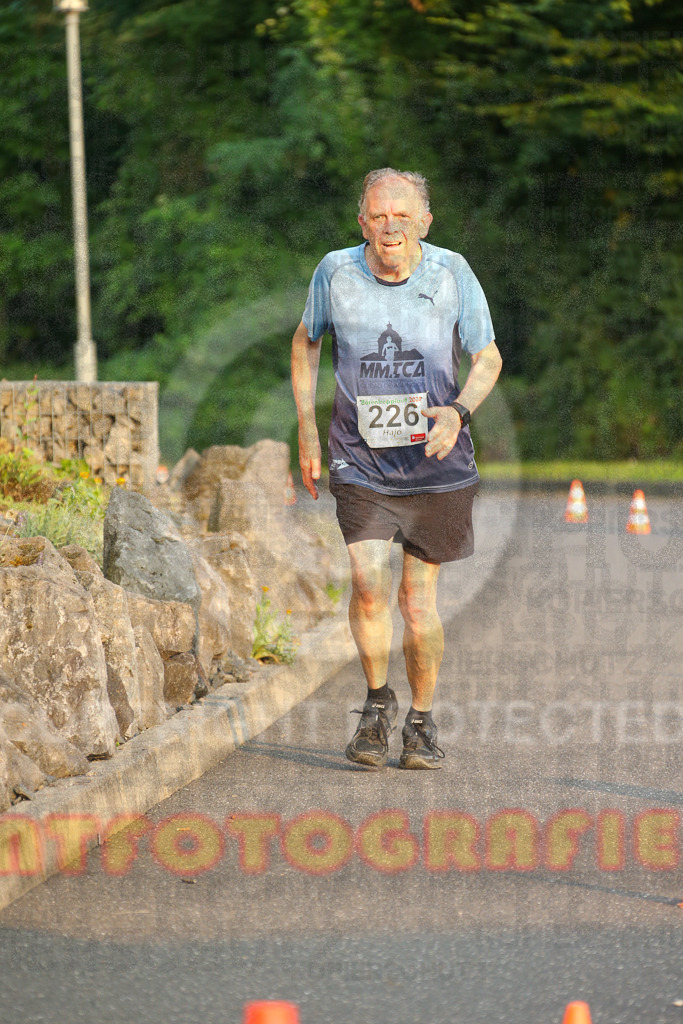 240802_1948_EX1_6846 | Sportfotografie im Rhein-Sieg Kreis, Köln, Bonn, NRW, Rheinland Pfalz, Hessen, etc. Unser Tätigkeitsfeld umfasst den Laufsport vom Volkslauf über den Marathon, Duathlon, Triathon bis zum Ultralauf wie Kölnpfad Ultra oder Schindertrail.