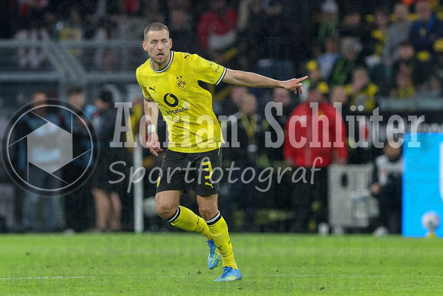 08.05.2026, GER, Fussball, Herren, 1. BL, Saison 2025/2026, Borussia Dortmund - Eintracht Frankfurt | Waldemar Anton (BVB) gestikuliert, Gestik und Mimik