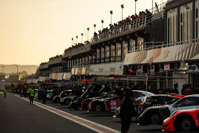 GTWC925_092008573212711SVS_SVS | Fanatec GT World Challenge Europe Sprint Cup Powered by AWS - Round 9, Valencia 2025 - Foto: Gruppe C Photography - Realisiert mit Pictrs.com