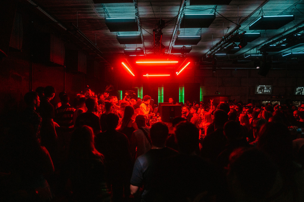 DO01030204 | thismomentpictures - Realisiert mit Pictrs.com