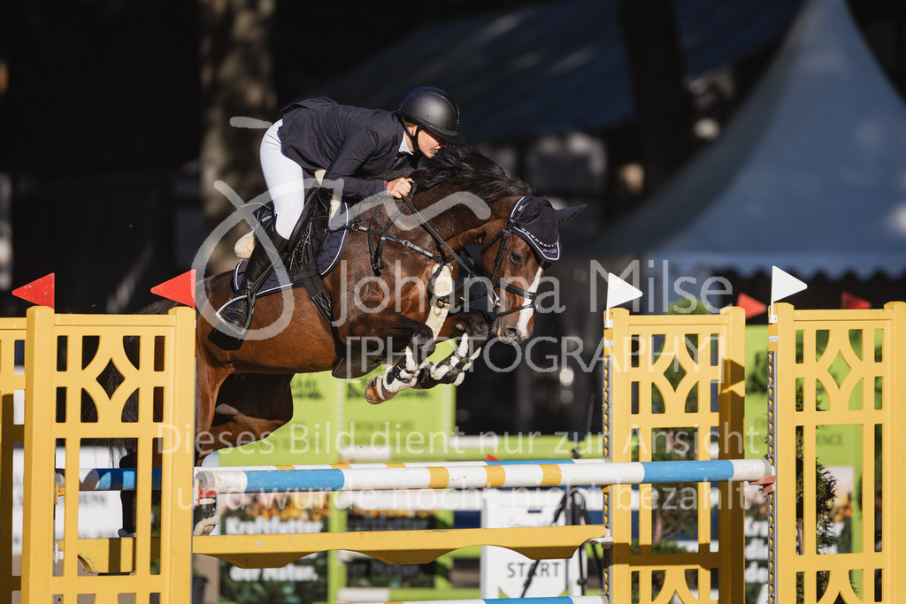 230908_OWLCh_AmateurM-215 | Deine schönsten Turniermomente als professionelle Fotos! Entdecke hochwertige Pferdesport-Fotografie im Online-Shop. Jetzt Fotos finden & bestellen!