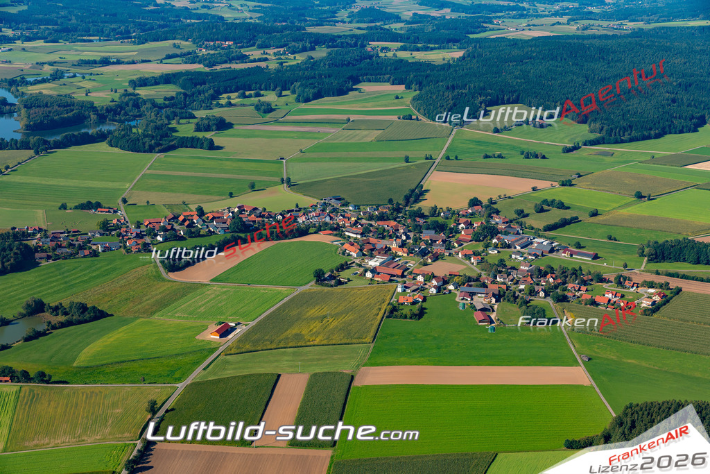 Aktuelles Luftbild von Muschenried Winklarn Kauf mit Lizenz / Bildrechten möglich- Die Luftaufnahme wurde 2021 mittels UL-Flugzeug erstellt ( keine Drohne ) - hochauflösende Kamera-Systeme von  Canon -Beste Qualität - Für grossformatige Ausdrucke geeignet. Die Geschenkidee !