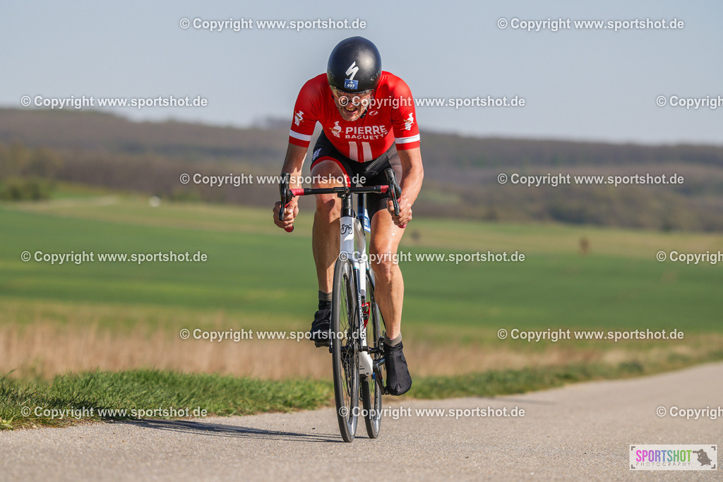 368A3562 | Neusiedlersee Radmarathon 2026@sportshot_your_pictrs #yourpictures#roadtowm2029 #nrm #neusiedlerseeradmarathon #neusiedlersee #neusiedlerseetourismus #burgenland #mörbisch #nrm26 #burgenlandtourismus #voglundco #poweredbyburgenlandtourismus #radsport #rad #marathon #ucigranfondo #visitburgenland #ucigranfondoworldseries