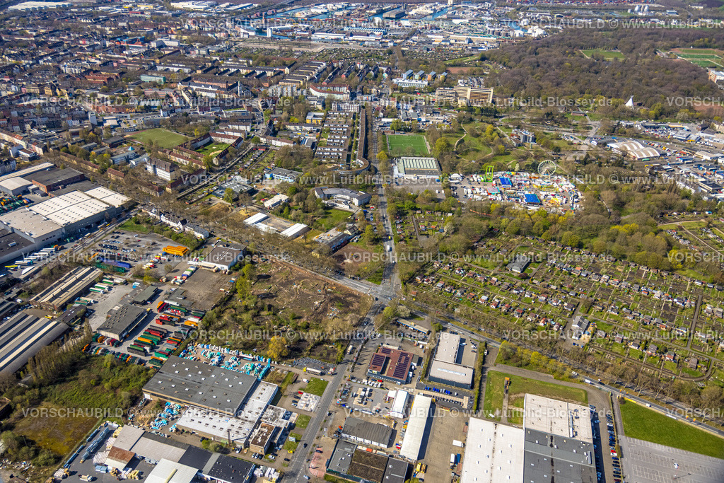 Dortmund220400667 | Luftbild, Kirmes freDOlino mit Riesenrad im Fredenbaumpark, Klinikum Dortmund Klinikzentrum Nord, Libellensiedlung, Hafen, Dortmund, Ruhrgebiet, Nordrhein-Westfalen, Deutschland