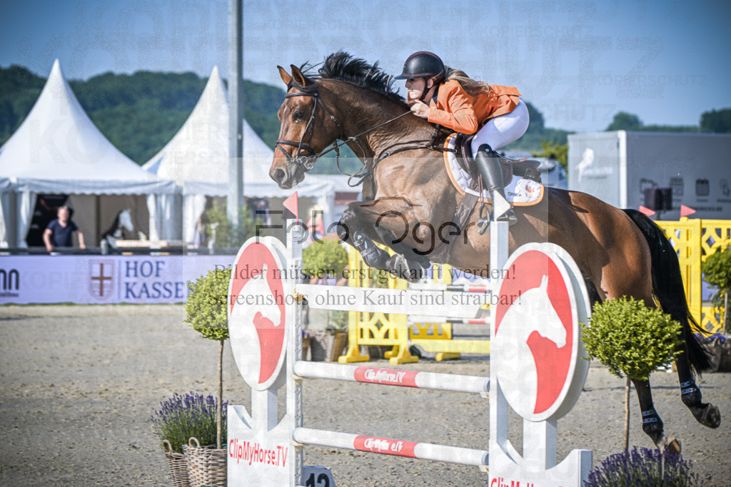 DOS_7147 | Entdecke hochwertige Reitturnierfotos von Foto Oger. Professionell, emotional und authentisch – jetzt Lieblingsmomente im Shop bestellen.Deutschlandweite Turnierfotografie. - Realisiert mit Pictrs.com