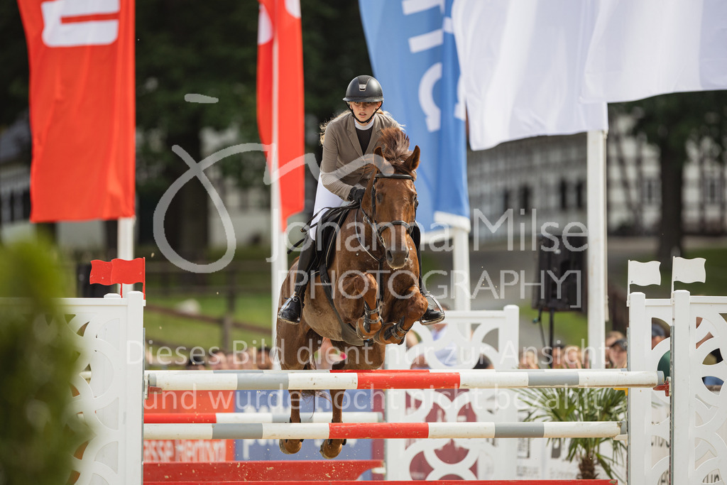 230729_BHO_S1-Spr-810 | Deine schönsten Turniermomente als professionelle Fotos! Entdecke hochwertige Pferdesport-Fotografie im Online-Shop. Jetzt Fotos finden & bestellen!