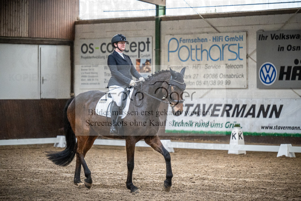 DOS_0827 | Entdecke hochwertige Reitturnierfotos von Foto Oger. Professionell, emotional und authentisch – jetzt Lieblingsmomente im Shop bestellen.Deutschlandweite Turnierfotografie. - Realisiert mit Pictrs.com