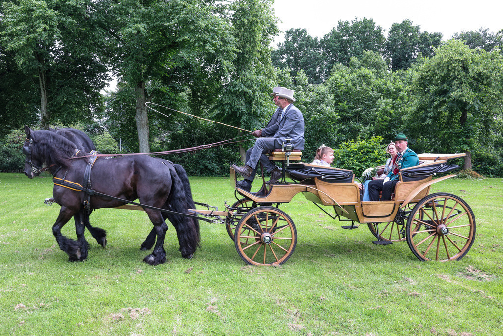 top-top.de 240602-087 | Foto, Video, Fotografie, Videografie, Fotobox, DJ, Discjockey, Musik, Musikbox, Veranstaltung, Photobooth, Amazon, Ebay, Buchtipp, Bestseller, Autor, Verlag, Buch, Wesel, Hamminkeln, NRW, Dinslaken, Rees, Drohne, Hochzeit, Party, Fotobox, Wesel, Fotograf