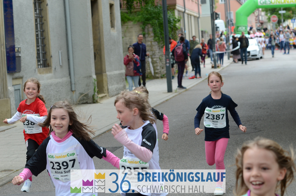 AOK Junior Cup 400m | 3Königslauf 2022 AOK Junior Cup 400m - Realisiert mit Pictrs.com