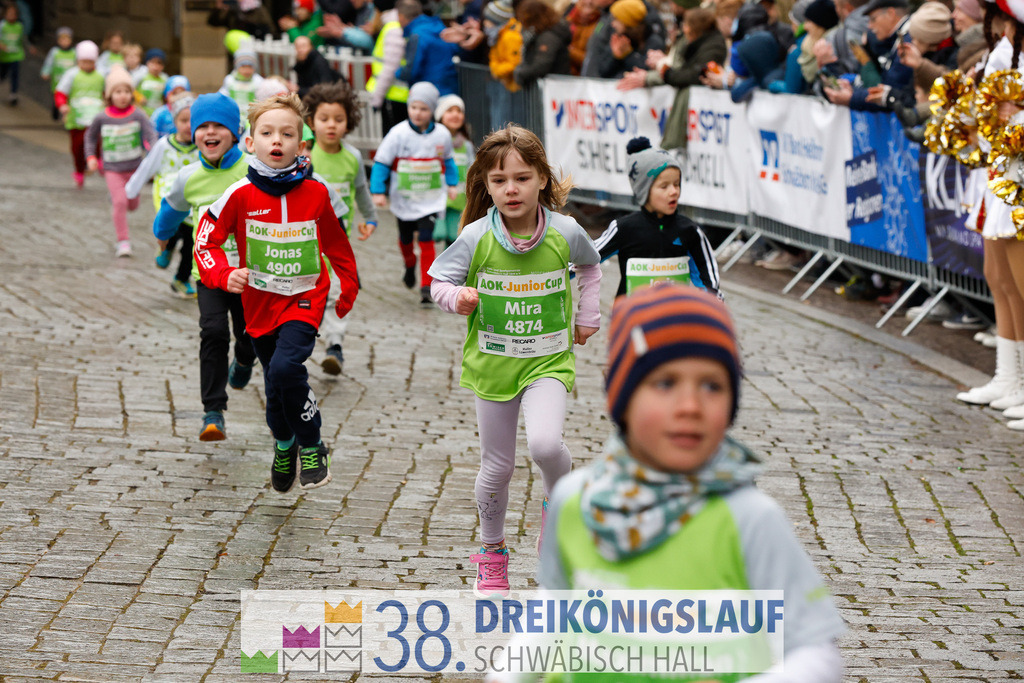 400m AOK Junior Cup | 3 Koenigslauf 2024 400m AOK Junior Cup - Realisiert mit Pictrs.com