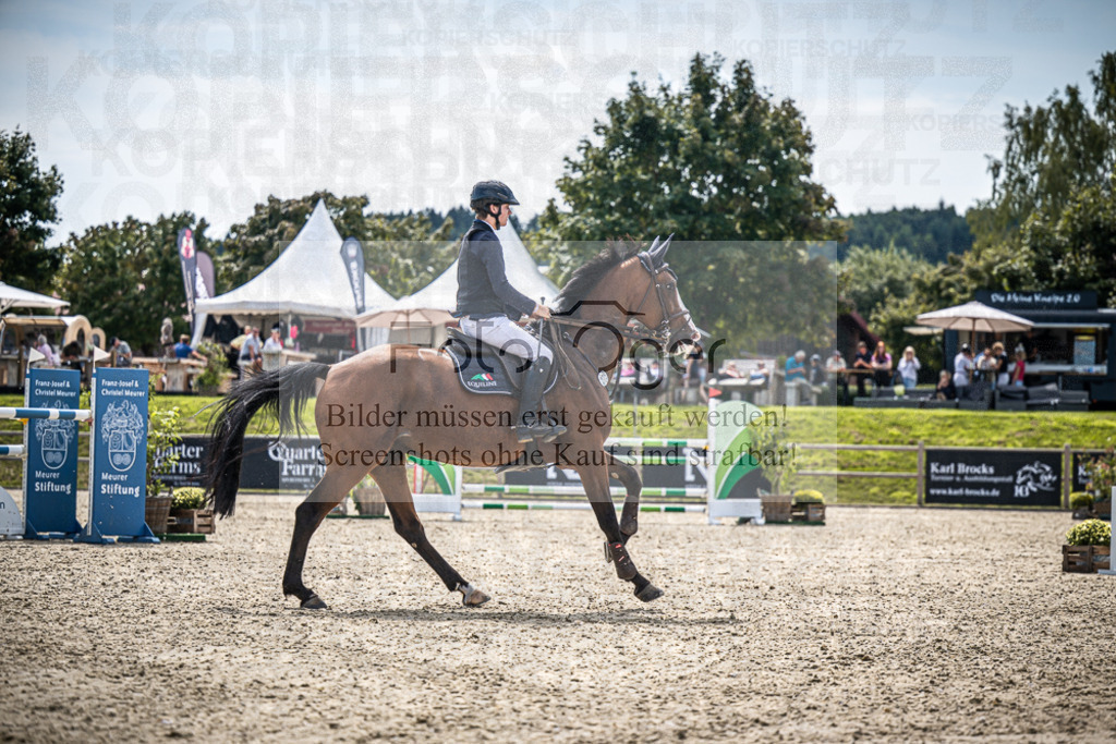 DOS_6440 | Entdecke hochwertige Reitturnierfotos von Foto Oger. Professionell, emotional und authentisch – jetzt Lieblingsmomente im Shop bestellen.Deutschlandweite Turnierfotografie. - Realisiert mit Pictrs.com