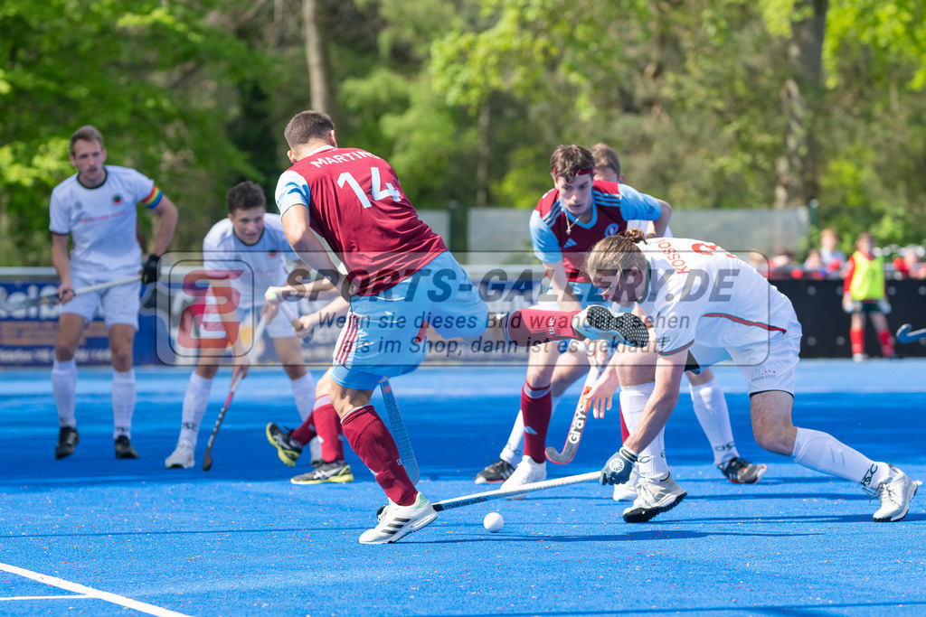 HK_20240414_100500 | 1. Bundesliga Hockey Herren Crefelder HTC - UHC Hamburg am 14.4.2024 CHTC, Krefeld , Martins Tobias Jesus ( UHC Hamburg #14 ) , Kossol Timo ( Crefelder HTC #3 )