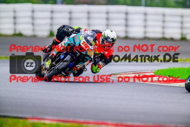 MaZZes_FotoMatrix_240910_6007705_2-336 | WEISS