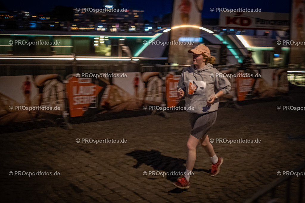 16. OBI Nachtlauf des ASV Koeln; Koeln, 17.05.23 | Impressionen vom 16. OBI Nachtlauf des ASV Koeln am 17.05.23 am Altstadt in Koeln (Deutschland). Foto: BEAUTIFUL SPORTS/Bernd Hoffmann