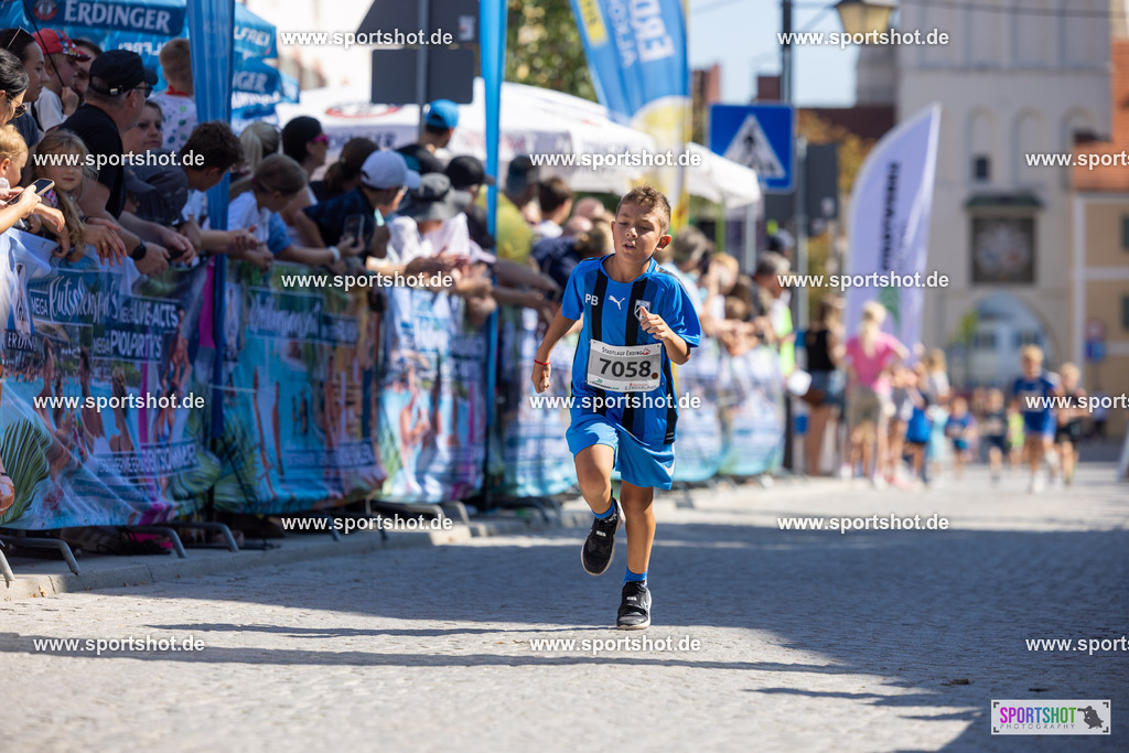VJ__3172 | Stadtlauf Erding 2025 #stadtlauferding #erdingstadtlauf #stadtlauf_erding #laufmotivation #trisporterding #yourpictrs #sportshot_your_pictrs