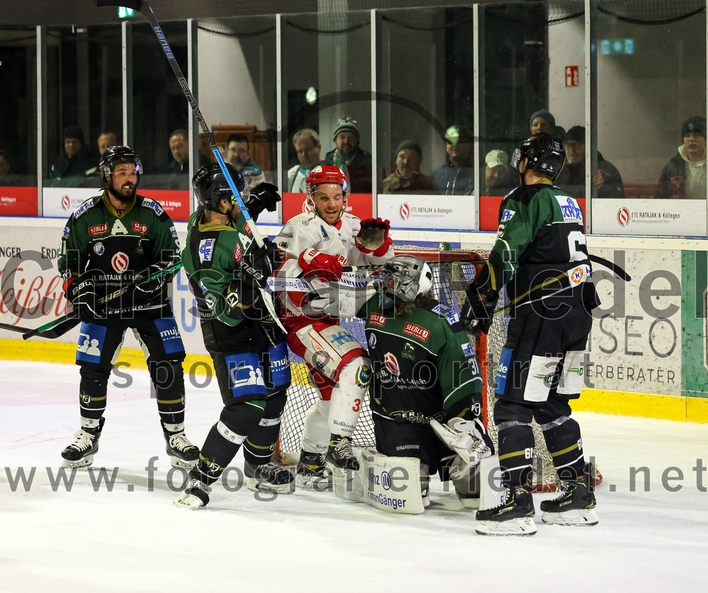 2023-03-10_143_TSV_Erding_gegen_TEV_Miesbach | Erding, Deutschland, 10.03.2023:
Eishockey, Bayernliga Playoffs 2022 / 2023, Halbfinale, TSV Erding gegen TEV Miesbach, Endergebnis: 2:0

Foto: Christian Riedel / fotografie-riedel.net
