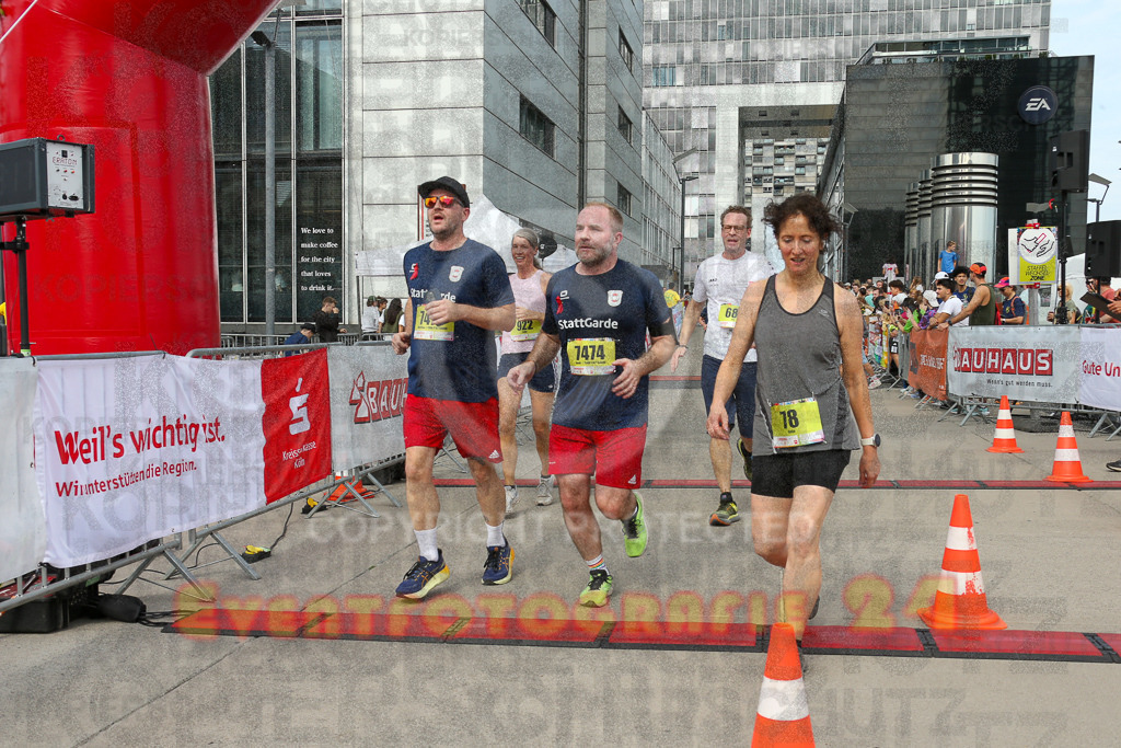 250920_1329_EX1_4936 | Sportfotografie im Rhein-Sieg Kreis, Köln, Bonn, NRW, Rheinland Pfalz, Hessen, etc. Unser Tätigkeitsfeld umfasst den Laufsport vom Volkslauf über den Marathon, Duathlon, Triathon bis zum Ultralauf wie Kölnpfad Ultra oder Schindertrail.