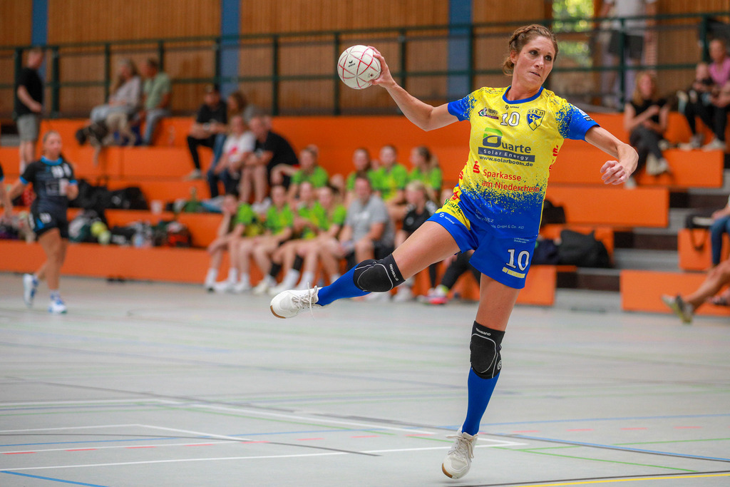 Neukirchen-Duisburg310825_060 | Bildergalerie von Sport-Ereignissen aber auch von weiteren spannenden Dingen - nicht nur vom Niederrhein. In Anlehnung an den bekannten Spruch von Hanns Dieter Hüsch heißt das Motto: "Niederrhein ist überall".  - Realisiert mit Pictrs.com