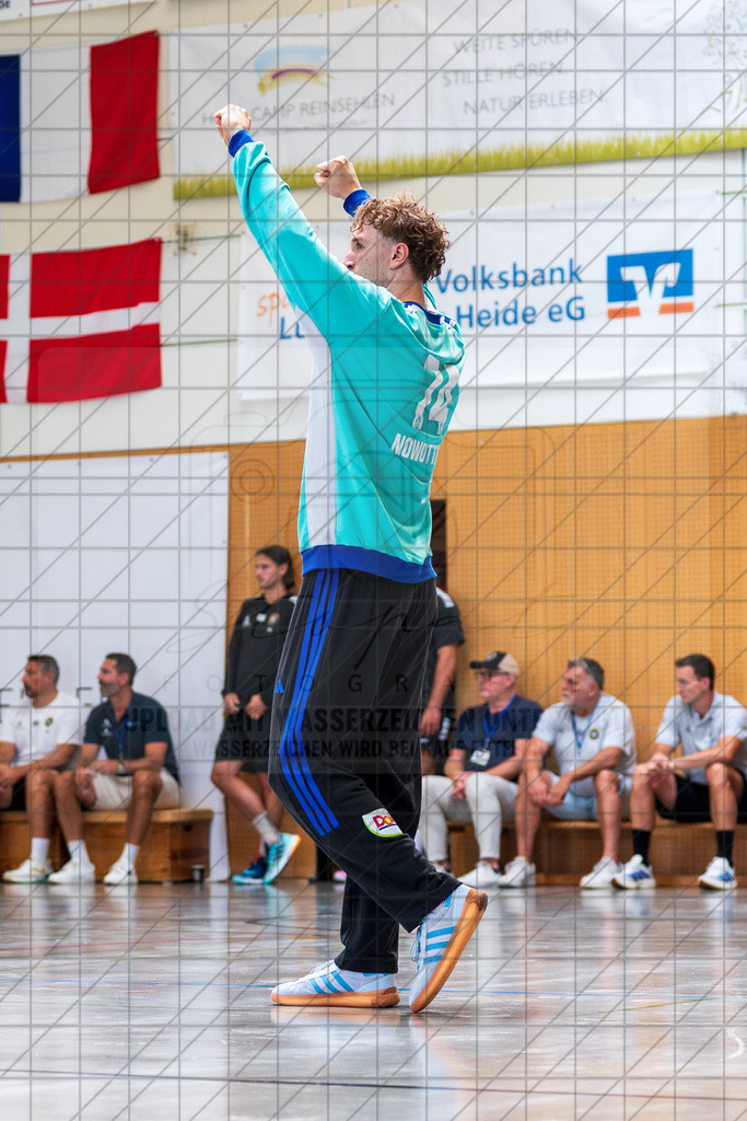 IHC 2026 - Handball-Club Hamburg vs. Mors-Thy Håndbold | Leon Nowottny (Handball-Club Hamburg #74); IHC 2026 - Handball-Club Hamburg vs. Mors-Thy Håndbold am 08.08.26 in Sporthalle KGS, Schneverdingen - Realisiert mit Pictrs.com