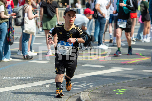 20250427-NSZ_3598 | DEU, Düsseldorf, 27.04.2025 Uniper Düsseldorf Marathon 2025 - Realisiert mit Pictrs.com