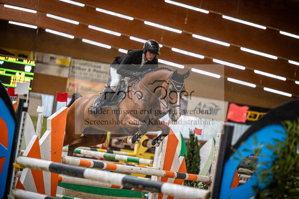 DOS_2071 | Entdecke hochwertige Reitturnierfotos von Foto Oger. Professionell, emotional und authentisch – jetzt Lieblingsmomente im Shop bestellen.Deutschlandweite Turnierfotografie. - Realisiert mit Pictrs.com