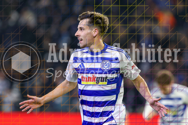 MSV Duisburg vs SV Waldhof Mannheim - 3. Liga | Duisburg, Deutschland, 07.11.25:   Conor Noß (MSV Duisburg) Torjubel, jubelt nach seinem Treffer zum 1:0 waehrend des Spiels der 3. Liga MSV Duisburg vs SV Waldhof Mannheim in der schauinsland-reisen-arena(Foto von Brauer-Fotoagentur / Adrian Schlueter)