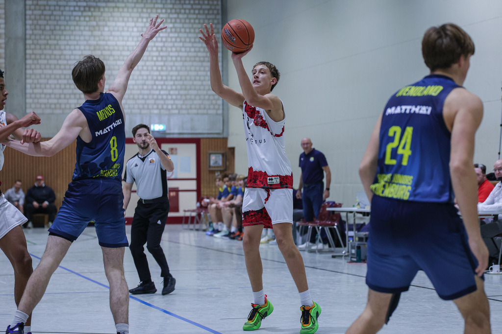 NBBL BAYER GIANTS vs EWE Baskets Juniors Oldenburg-19 | Fotos von Basketballspielen aus dem Raum NRW fotografiert von Gero Mueller-Laschet und Daniel Schaefer - Realisiert mit Pictrs.com