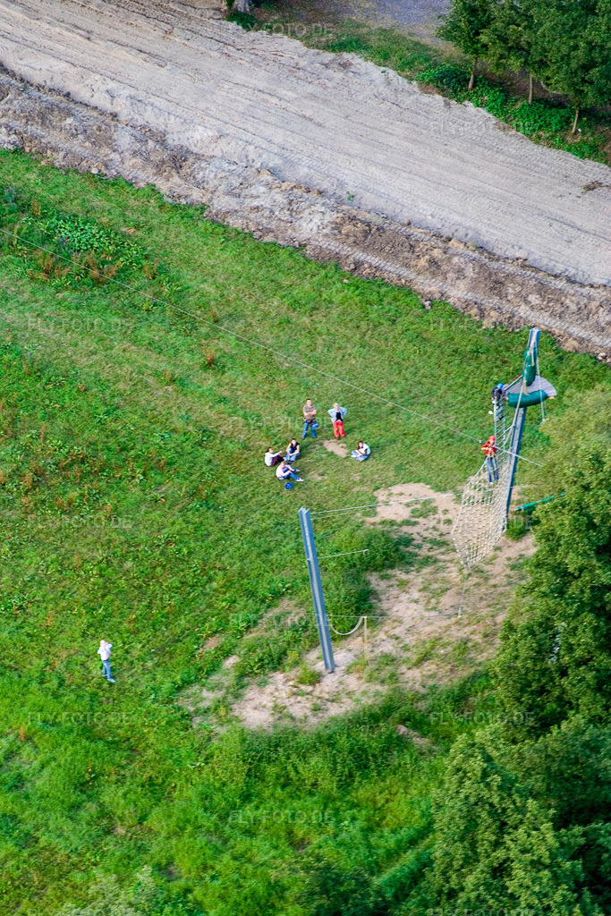 Luftbild: Riesenseilrutsche, Camp von Fun-Forest in Kandel im Bundesland Rheinland-Pfalz in Deutschland. Foto: IMG_7748.jpg vom 02.09.2007 durch Werner Riehm/FLY-FOTO.de