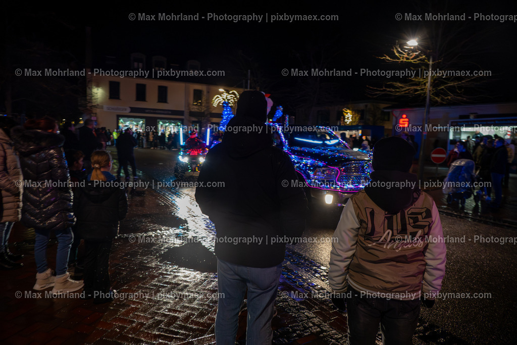 Lichterfahrt-Barsntorf_061225-MM_8630-0037 | Max Mohrland - Photography - Realisiert mit Pictrs.com